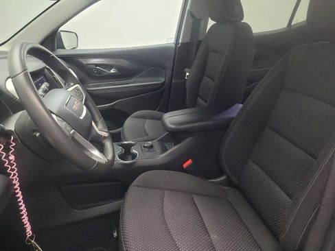 Used 2024 GMC Terrain SLE AWD/4WD image 17