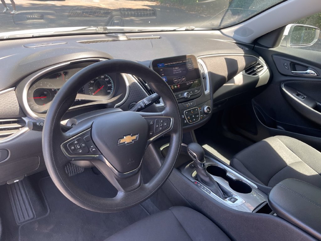 Used 2024 Chevrolet Malibu LT FWD image 23