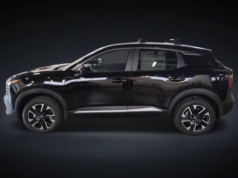 New 2026 Nissan Kicks SV w/ SV Premium Package AWD/4WD image 10
