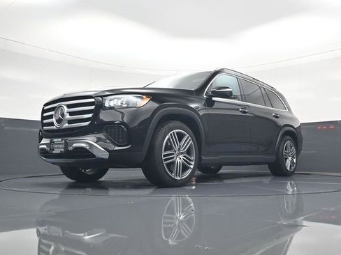 Used 2025 Mercedes-Benz GLS 450 4MATIC image 22