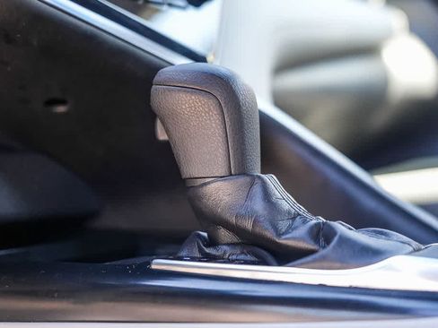 Used 2019 Toyota Camry LE FWD image 22