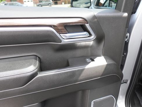 Used 2023 Chevrolet Silverado 1500 LT AWD/4WD image 21