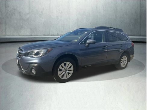 Used 2018 Subaru Outback 2.5i Premium AWD/4WD image 1