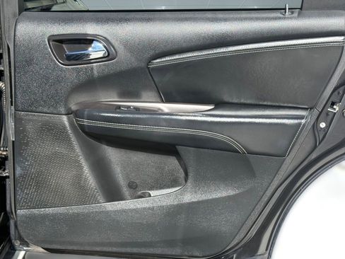 Used 2018 Dodge Journey Crossroad image 30