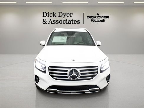 Used 2025 Mercedes-Benz GLB 250 image 5