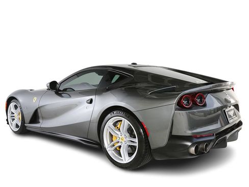 Used 2020 Ferrari 812 Superfast RWD image 12