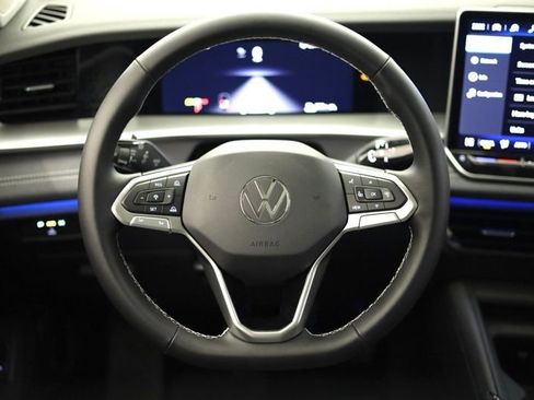 New 2026 Volkswagen Tiguan SE AWD/4WD image 13