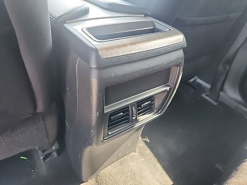 Used 2016 Nissan Murano S image 24