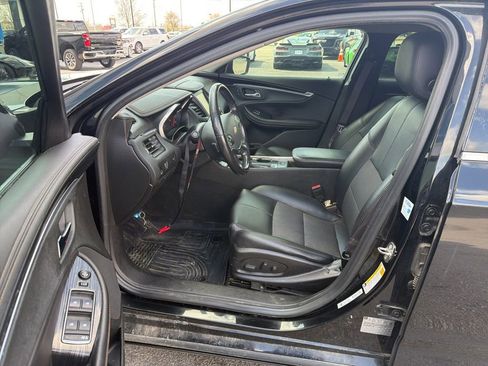 Used 2017 Chevrolet Impala LT image 6