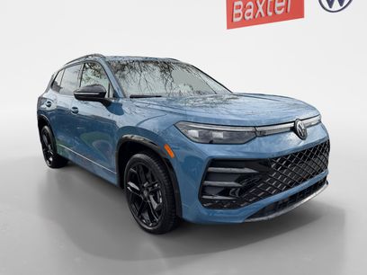 New 2025 Volkswagen Tiguan SE R-Line