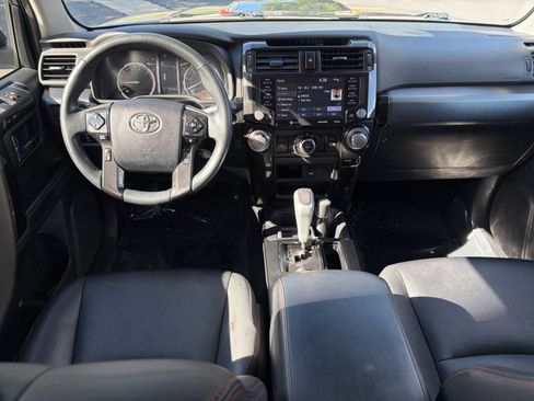 Used 2020 Toyota 4Runner TRD Off-Road Premium AWD/4WD image 25