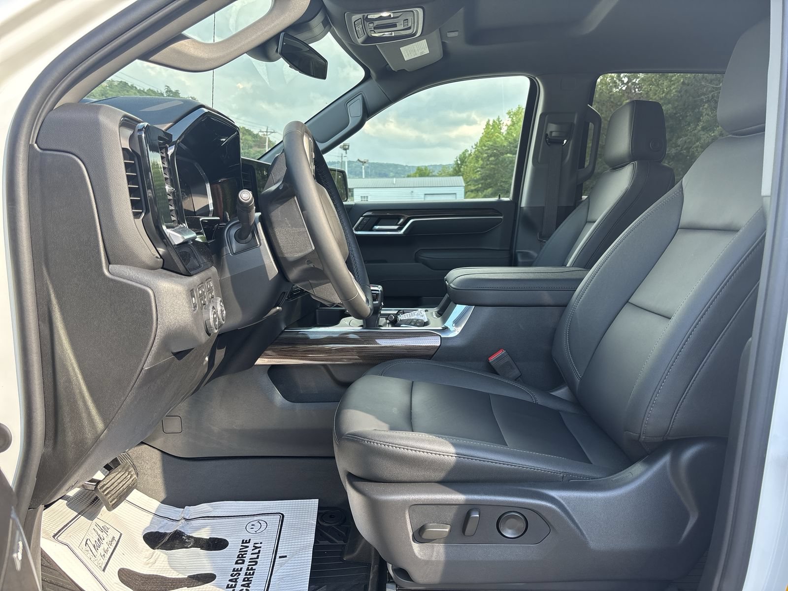 New 2026 Chevrolet Silverado 1500 RST w/ RST All Star Premium Package AWD/4WD image 14