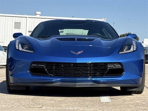 Used 2015 Chevrolet Corvette Z06 w/ 3LZ Preferred Equipment Group image 3