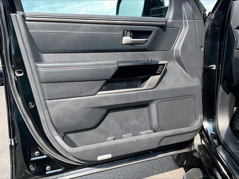 Used 2024 Toyota Tundra Limited AWD/4WD image 21