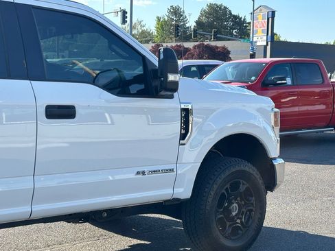 Used 2021 Ford F250 XLT w/ FX4 Off-Road Package AWD/4WD image 4