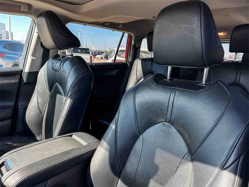Used 2020 Toyota Highlander Limited image 6