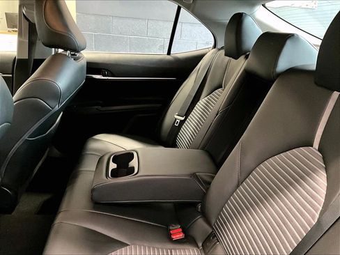 Used 2023 Toyota Camry SE w/ Cold Weather Package image 22