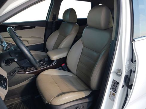 Used 2019 Kia Sorento EX FWD image 26
