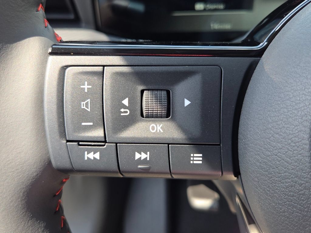 New 2027 Nissan Kicks SR w/ SR Premium Package FWD image 24