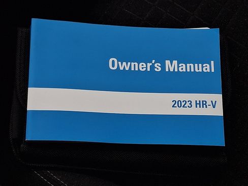 Used 2023 Honda HR-V LX image 25