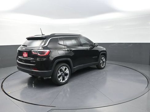 Used 2018 Jeep Compass Limited w/ Navigation Group AWD/4WD image 7