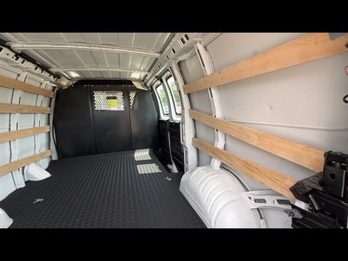 Used 2025 GMC Savana 2500 w/ Driver Convenience Package RWD image 20