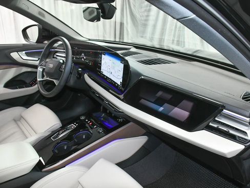 Used 2025 Audi A5 2.0T Prestige w/ 19" Wheel Package image 66