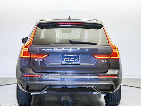 Certified 2025 Volvo XC60 B5 Core AWD/4WD image 3