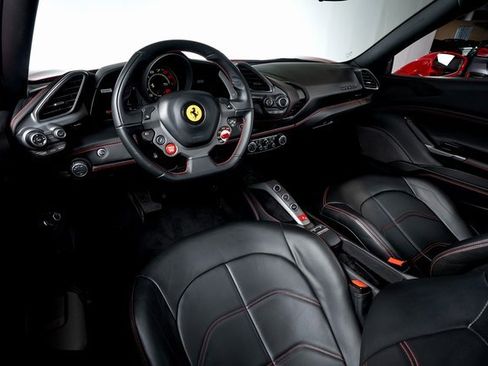 Used 2017 Ferrari 488 GTB image 32