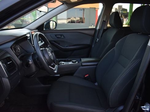 Used 2023 Nissan Rogue S AWD/4WD image 14