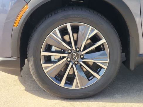 New 2026 INFINITI QX60 Luxe FWD image 8