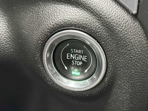 Used 2020 GMC Sierra 1500 SLE w/ SLE Value Package image 19