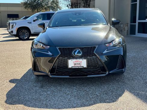 Used 2019 Lexus IS 300 image 5