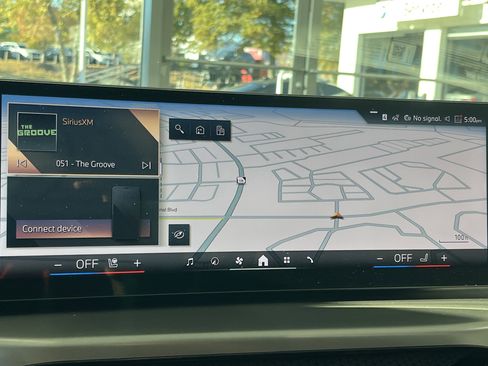 New 2026 BMW 330i Sedan w/ M Sport Package image 5