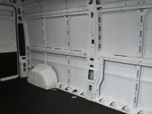 Used 2023 RAM ProMaster 2500 FWD image 11