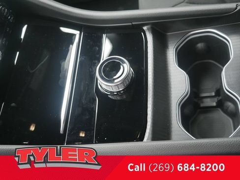 New 2026 Jeep Grand Cherokee Laredo X AWD/4WD image 37