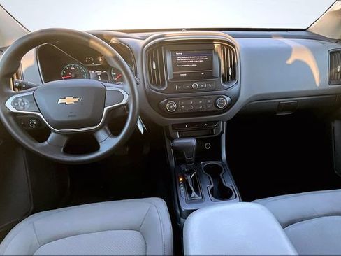 Used 2021 Chevrolet Colorado W/T w/ WT Convenience Package RWD image 8