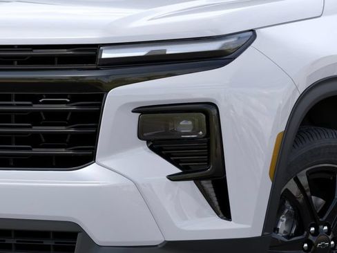New 2027 Chevrolet Traverse LT w/ Midnight/Sport Edition FWD image 10