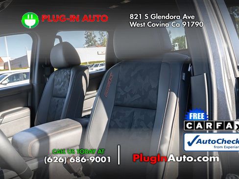 Used 2024 Nissan Titan PRO-4X w/ Off Road Protection Package image 8