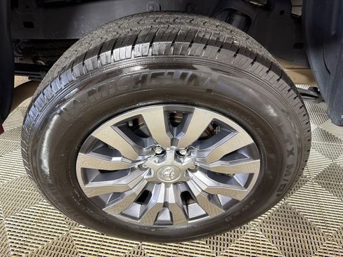 Used 2023 Toyota Tacoma Limited image 19