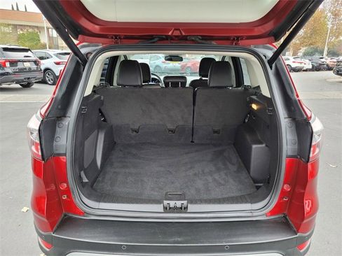 Used 2018 Ford Escape Titanium w/ Ford Safe & Smart Package image 20