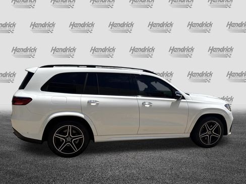 Used 2025 Mercedes-Benz GLS 450 4MATIC image 11