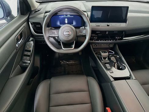 Used 2024 Nissan Rogue SL image 10