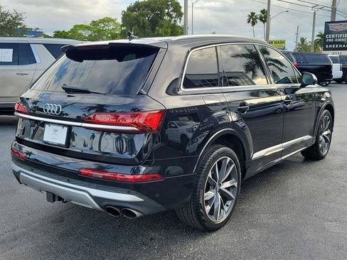 Used 2020 Audi SQ7 Premium Plus w/ Driver Assistance Package image 6