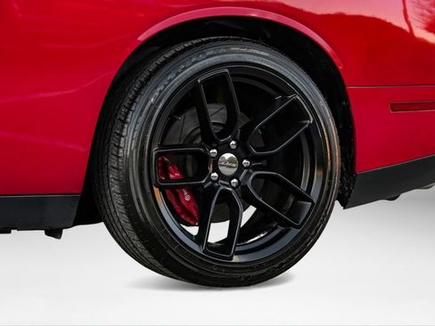 Used 2015 Dodge Challenger SRT w/ Technology Group image 63