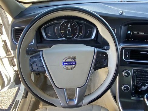 Used 2015 Volvo S60 T5 Premier image 24