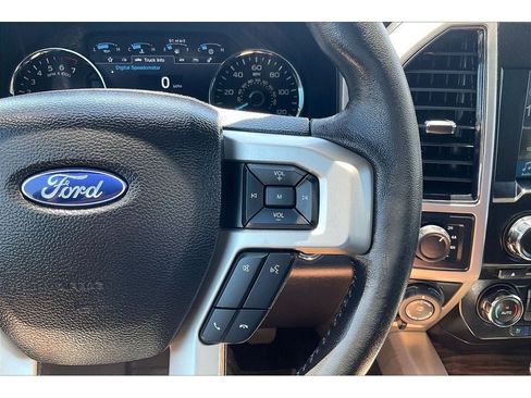 Used 2018 Ford F150 Lariat w/ Max Trailer Tow Package AWD/4WD image 21