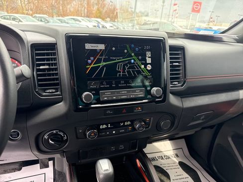 Used 2024 Nissan Frontier PRO-4X w/ Off-Road Protection Package image 18