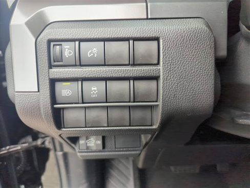 Used 2026 Toyota Tacoma SR5 AWD/4WD image 11