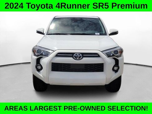 Used 2024 Toyota 4Runner SR5 Premium w/ Moonroof Package RWD image 2